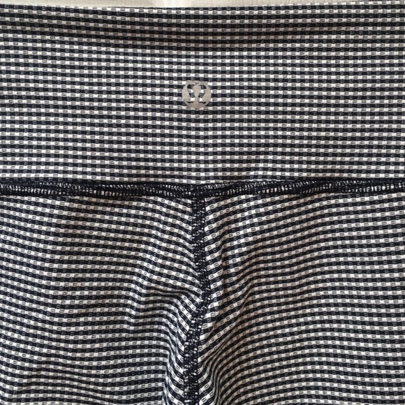 LULULEMON CROP WUNDER UNDER GINGHAM INKWELL DOT 4 TIGHT - Picture 7 of 11